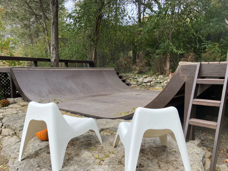 Skateboard Mini Ramp