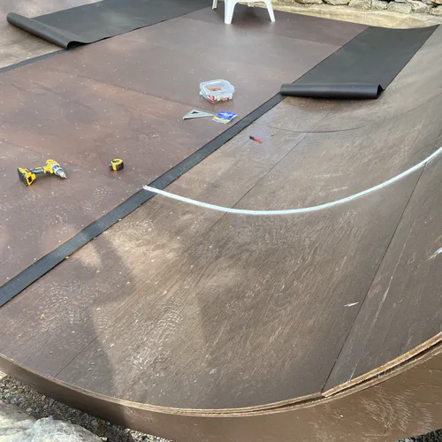 Skateboard Mini Ramp