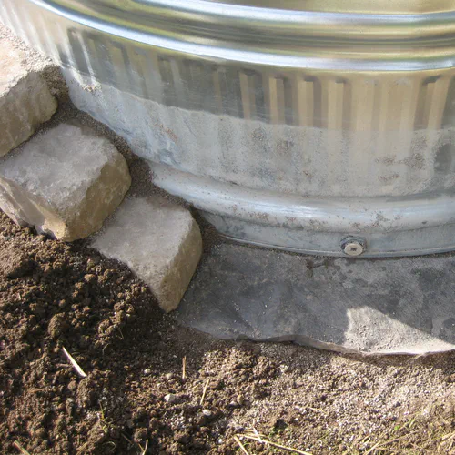 Wicking Worm Gardens